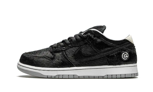 Nike SB Dunk Low BE@RBRICK Medicom Toy - CZ5127-001